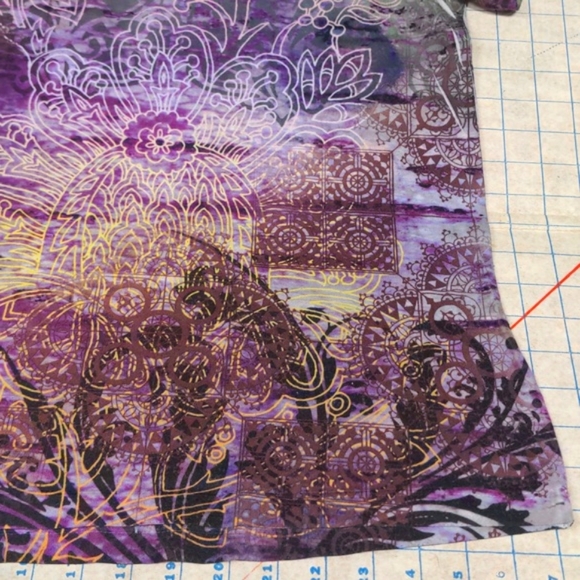 XL vintage graphic print Purple pattern fabric T-shirt gothic floral appropriate - Picture 13 of 13